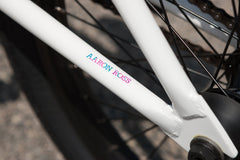 Sunday Forecaster - Aaron Ross Signature (Gloss White with 20.5" tt)